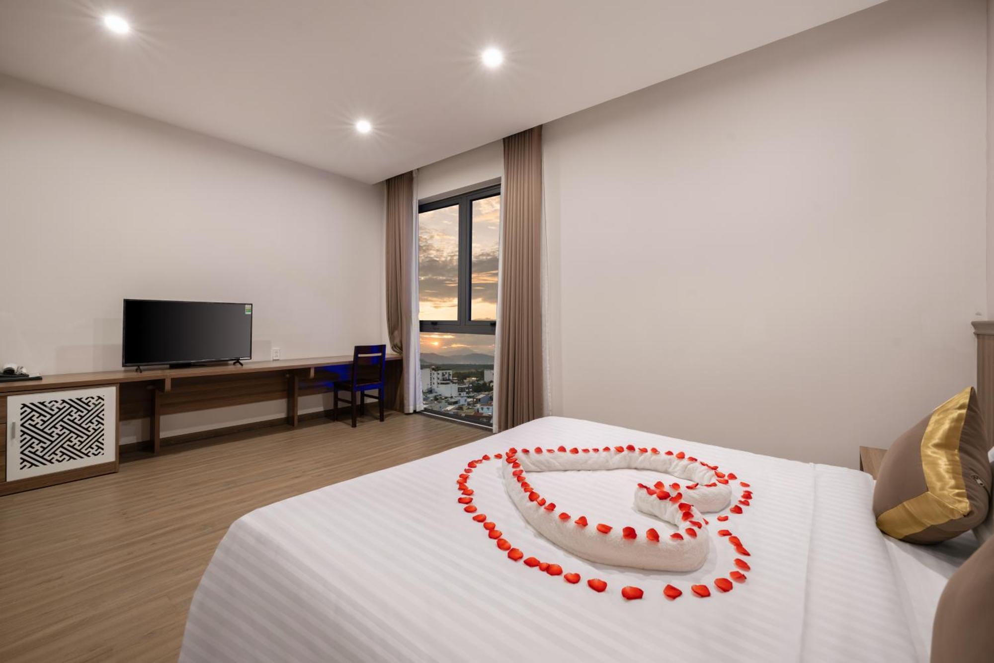 Atp Galaxy Hotel & Apartment Danang Eksteriør billede
